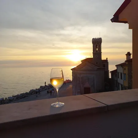 Great Terrace Facing Sea ! Piran