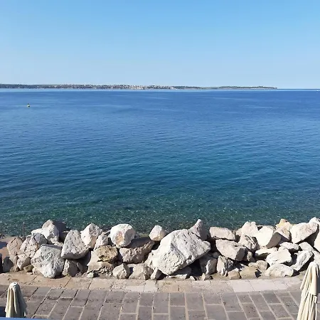 Great Terrace Facing Sea ! Apartman Piran