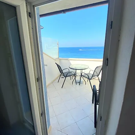 Great Terrace Facing Sea ! Appartement